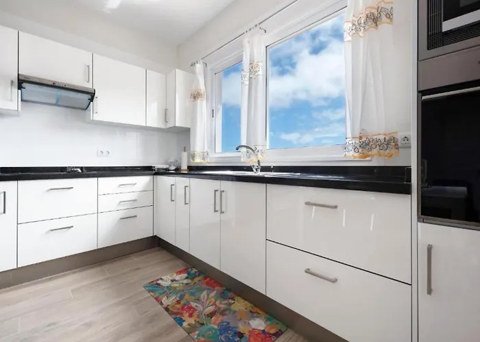 別荘 In Garachico With Mountain Views Genovés