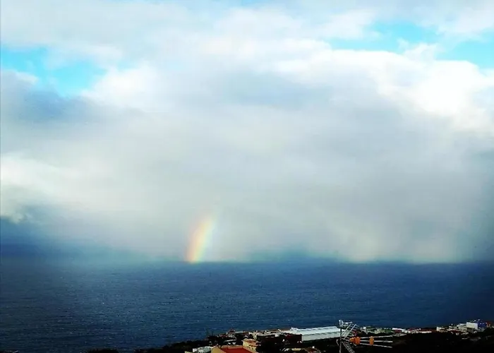別荘 In Garachico With Mountain Views *