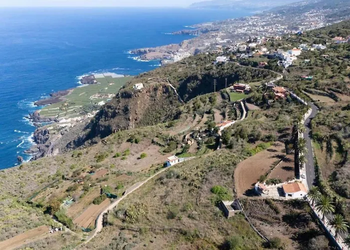 別荘 In Garachico With Mountain Views *